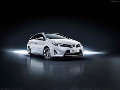 Toyota Auris Touring Sports 2013 puzzle 1350405