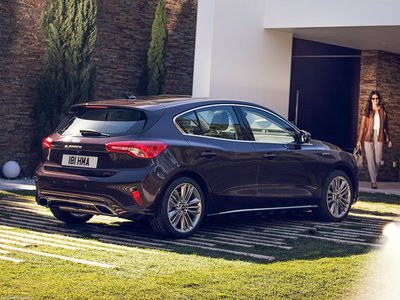 Ford Focus Vignale 2019 canvas poster