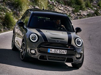 Mini Cooper S 5-door 2019 puzzle 1351692