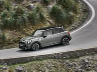 Mini Cooper S 5-door 2019 Mouse Pad 1351697