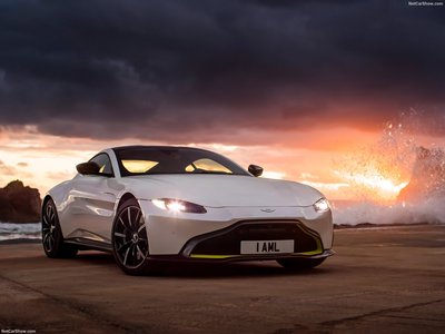 Aston Martin Vantage 2019 puzzle 1351799