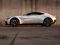 Aston Martin Vantage 2019 Mouse Pad 1351835