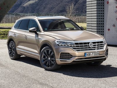 Volkswagen Touareg 2019 magic mug #1352500