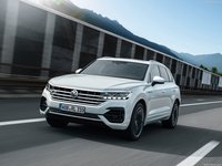 Volkswagen Touareg 2019 Longsleeve T-shirt #1352509