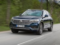 Volkswagen Touareg 2019 Longsleeve T-shirt #1352513