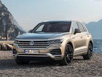 Volkswagen Touareg 2019 Longsleeve T-shirt #1352521