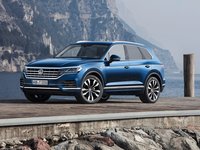 Volkswagen Touareg 2019 Longsleeve T-shirt #1352523