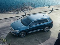 Volkswagen Touareg 2019 Longsleeve T-shirt #1352526