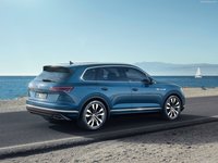 Volkswagen Touareg 2019 Longsleeve T-shirt #1352529