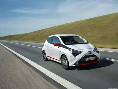 Toyota Aygo 2019 Poster 1354918