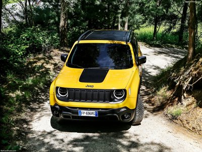 Jeep Renegade 2019 magic mug #1355275