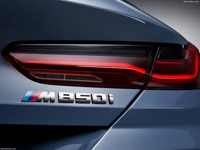 BMW 8-Series Coupe 2019 stickers 1355351