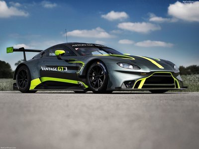 Aston Martin Vantage GT3 2019 tote bag