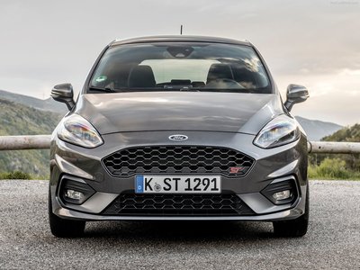 Ford Fiesta ST 2018 Poster 1357011