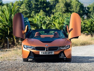 BMW i8 Roadster [UK] 2019 puzzle 1357922