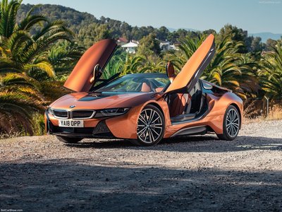 BMW i8 Roadster [UK] 2019 puzzle 1357927