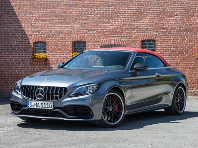 Mercedes-Benz C63 S AMG Cabriolet 2019 puzzle 1358013