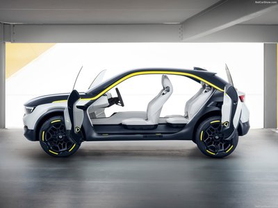 Opel GT X Experimental Concept 2018 Poster 1358798