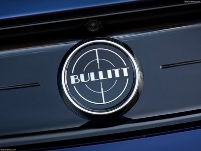 Ford Mustang Bullitt Kona Blue 2019 tote bag