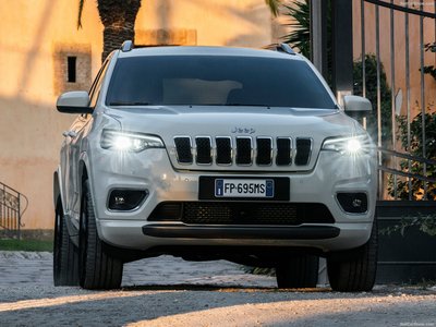 Jeep Cherokee [EU] 2019 stickers 1360236