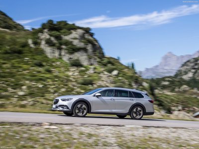 Opel Insignia Country Tourer 2018 poster