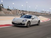 Porsche Panamera GTS 2019 Longsleeve T-shirt #1363608