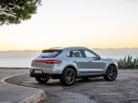Porsche Macan S 2019 Longsleeve T-shirt #1365852