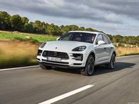 Porsche Macan S 2019 Longsleeve T-shirt #1365916