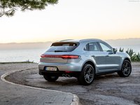Porsche Macan S 2019 Longsleeve T-shirt #1365932