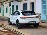 Porsche Macan S 2019 mug #1365940