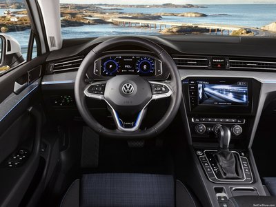 Volkswagen Passat GTE Variant 2020 stickers 1367804