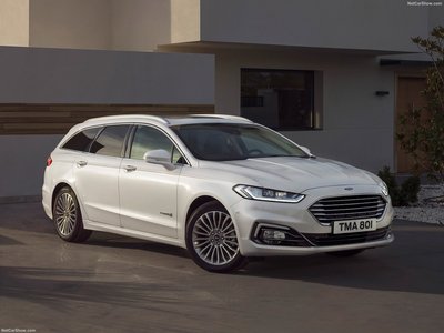 Ford Mondeo Wagon Hybrid 2019 canvas poster