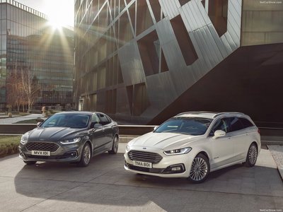 Ford Mondeo Wagon Hybrid 2019 Poster with Hanger