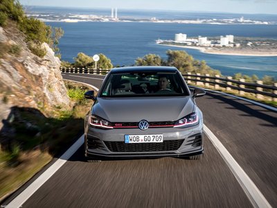 Volkswagen Golf GTI TCR 2019 tote bag