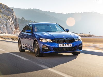 BMW 3-Series [UK] 2019 magic mug #1370440