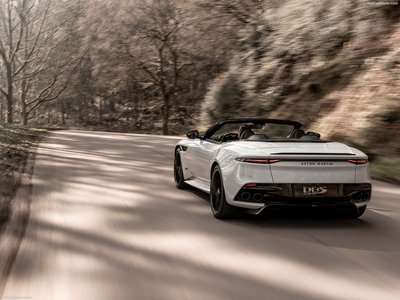 Aston Martin DBS Superleggera Volante 2020 tote bag