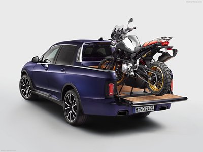 BMW X7 Pick-up Concept 2019 metal framed poster