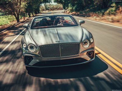 Bentley Continental GT V8 Convertible 2020 Mouse Pad 1373681