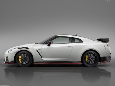 Nissan GT-R Nismo 2020 puzzle 1374141