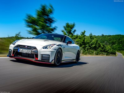 Nissan GT-R Nismo 2020 Poster 1374170