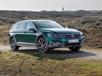Volkswagen Passat Alltrack 2020 Longsleeve T-shirt #1374351