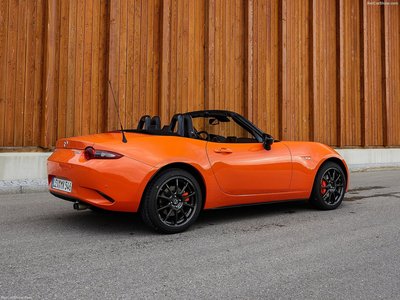 Mazda MX-5 30th Anniversary 2019 stickers 1379000