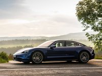 Porsche Taycan Turbo 2020 Mouse Pad 1383514