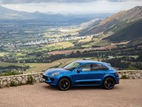 Porsche Macan Turbo 2019 Poster 1386886