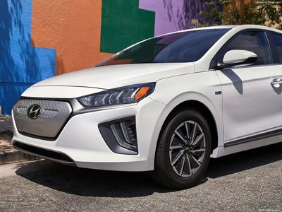 Hyundai Ioniq Electric [US] 2020 Poster with Hanger