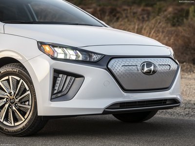 Hyundai Ioniq Electric [US] 2020 magic mug #1390345