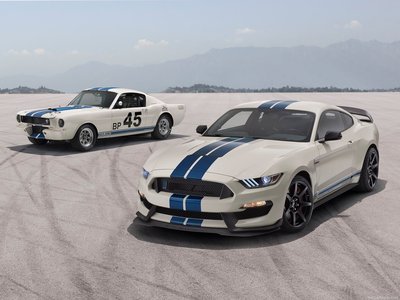 Ford Mustang Shelby GT350 Heritage Edition 2020 Mouse Pad 1392706