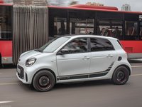 Smart EQ forfour 2020 Poster 1395597