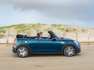 Mini Convertible Sidewalk Edition 2020 Poster 1395674