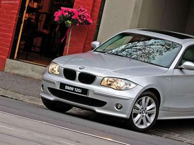 BMW 120i [UK] 2005 stickers 1397692